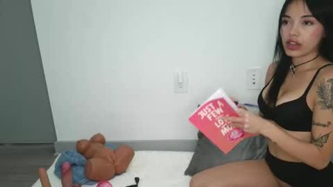 Snapshot of danidivina777 chatting on May 9, 4:12 pm danidivina777 online show from May 9, 4:12 pm