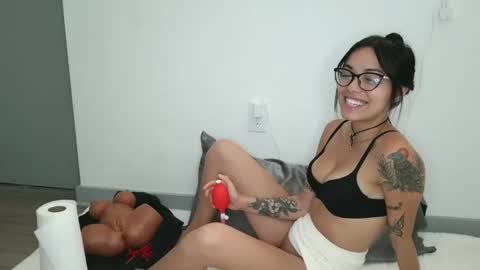Snapshot of danidivina777 chatting on June 3, 10:48 pm danidivina777 online show from June 3, 10:48 pm