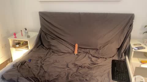 Snapshot of daniel200002 chatting on November 4, 2:32 am daniel200002 online show from November 4, 2:32 am