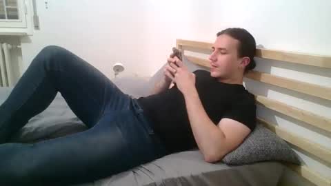 Snapshot of daniel4567890new chatting on October 23, 10:41 pm daniel4567890new online show from October 23, 10:41 pm