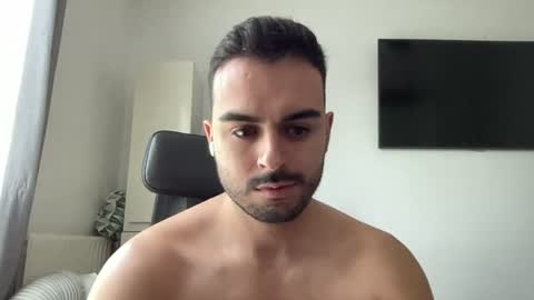 Snapshot of daniel_3827 chatting on June 29, 6:41 am daniel_3827 online show from June 29, 6:41 am