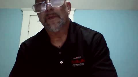 Snapshot of daniel_lbc chatting on October 18, 2:25 am Daniel online show from October 18, 2:25 am