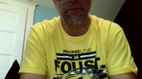 Snapshot of daniel_lbc chatting on November 24, 5:34 pm Daniel online show from November 24, 5:34 pm