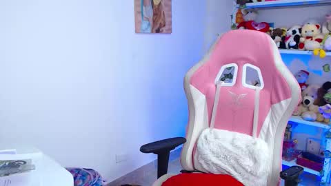 DANIELA online show from January 16, 6:45 pm