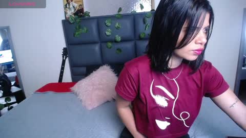 Snapshot of daniela_divine chatting on April 9, 2:11 pm Daniela online show from April 9, 2:11 pm