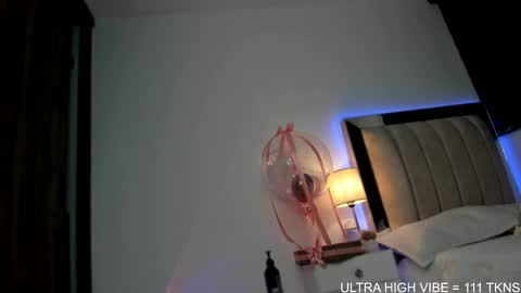 Snapshot of daniela_henaoo chatting on October 20, 11:16 pm independent model online show from October 20, 11:16 pm