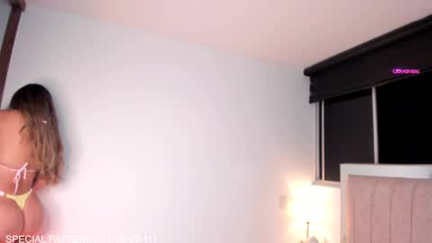 Snapshot of daniela_henaoo chatting on March 25, 1:11 am independent model online show from March 25, 1:11 am