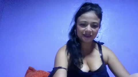 daniela_love1 online show from May 9, 2:06 am