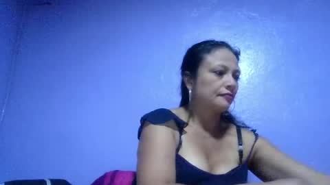 daniela_love1 online show from May 10, 1:22 am