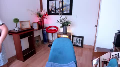 Snapshot of daniela_martinnez chatting on December 2, 7:31 pm Daniela online show from December 2, 7:31 pm