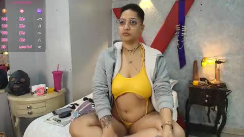 Snapshot of daniela_patherson chatting on February 14, 11:51 am Daniela Patherson online show from February 14, 11:51 am