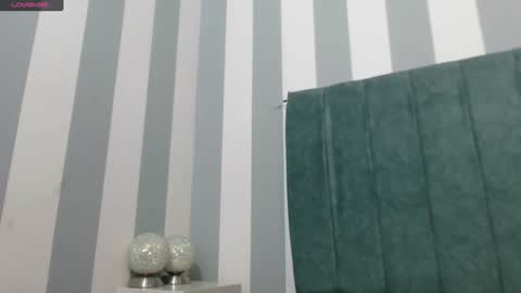 Snapshot of danielaa_a chatting on December 29, 11:08 pm Daniela online show from December 29, 11:08 pm