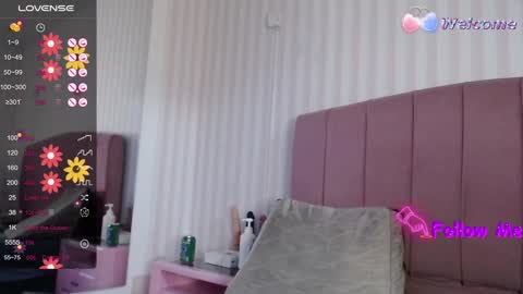 Snapshot of danielaa_a chatting on January 8, 6:41 pm Daniela online show from January 8, 6:41 pm