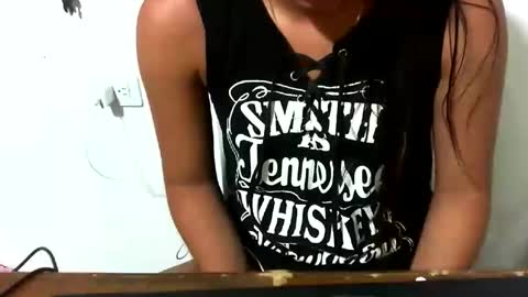 Snapshot of danielaa_foxx chatting on November 22, 4:11 am danielaa_foxx online show from November 22, 4:11 am