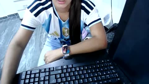 danielaa_foxx online show from July 20, 12:14 am