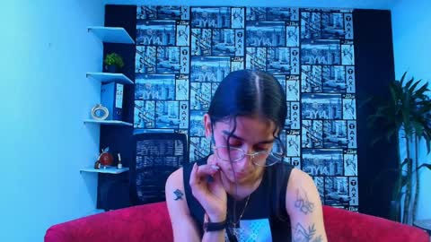 Snapshot of danielamonroe chatting on March 30, 2:01 am danielamonroe online show from March 30, 2:01 am