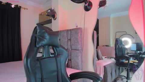 danielasexya online show from December 19, 1:23 am