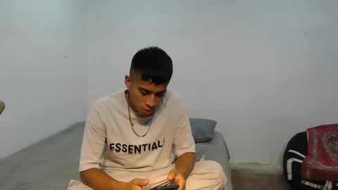 Snapshot of danielitopapii chatting on January 31, 8:33 pm danielitopapii online show from January 31, 8:33 pm