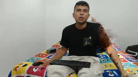 Snapshot of danielitopapii chatting on February 11, 11:12 pm danielitopapii online show from February 11, 11:12 pm