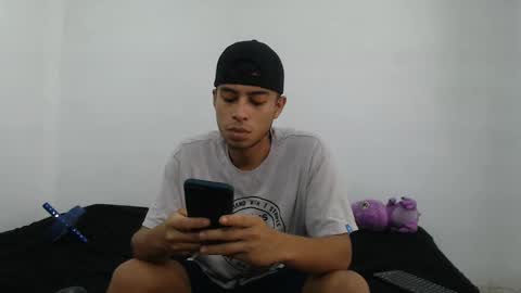 Snapshot of danielitopapii chatting on February 20, 2:57 pm danielitopapii online show from February 20, 2:57 pm