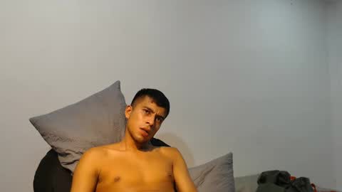 Snapshot of danielitopapii chatting on March 6, 7:03 am danielitopapii online show from March 6, 7:03 am