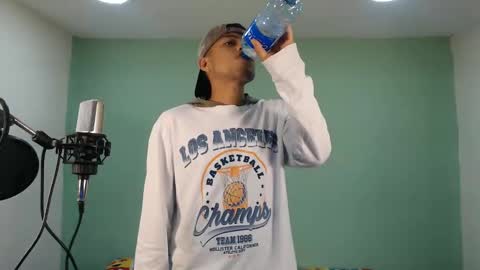 Snapshot of danielitopapii chatting on November 14, 7:01 pm danielitopapii online show from November 14, 7:01 pm