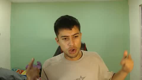 Snapshot of danielitopapii chatting on November 27, 10:28 am danielitopapii online show from November 27, 10:28 am