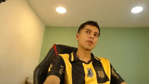 danielitopapii online show from June 19, 4:44 pm
