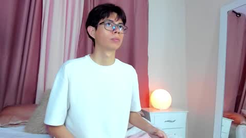 Snapshot of daniell_rdrig chatting on March 7, 12:13 pm Daniel online show from March 7, 12:13 pm