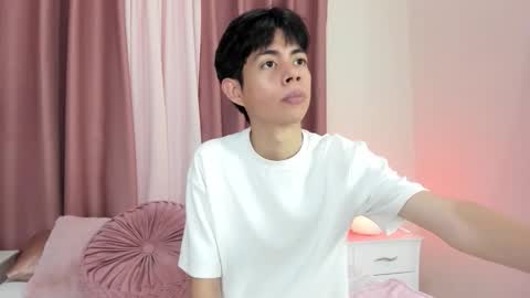 Snapshot of daniell_rdrig chatting on March 21, 12:43 pm Daniel online show from March 21, 12:43 pm