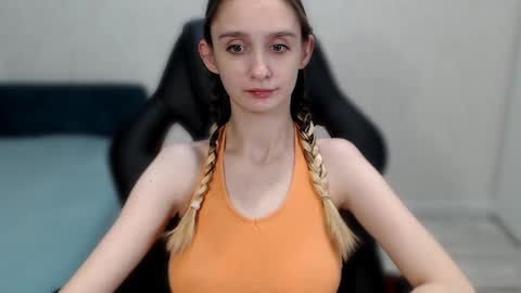 Snapshot of daniella_martin chatting on December 29, 12:41 am Daniella Martin online show from December 29, 12:41 am