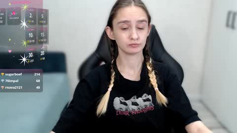 Snapshot of daniella_martin chatting on January 7, 12:03 am Daniella Martin online show from January 7, 12:03 am