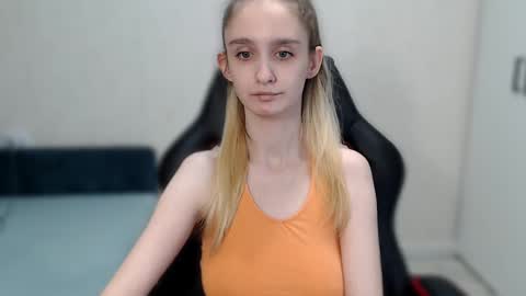 Snapshot of daniella_martin chatting on February 8, 2:36 am Daniella Martin online show from February 8, 2:36 am