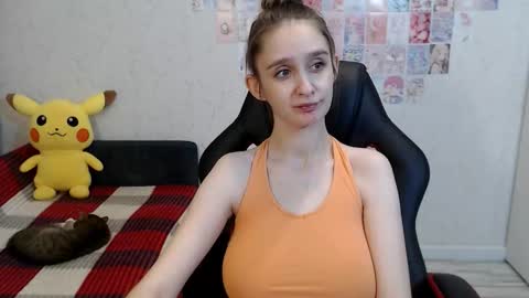 Snapshot of daniella_martin chatting on October 14, 12:44 am Daniella Martin online show from October 14, 12:44 am