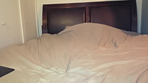 daniellbisous online show from September 23, 12:57 am