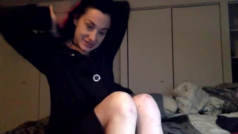 daniellbisous online show from December 2, 4:51 am