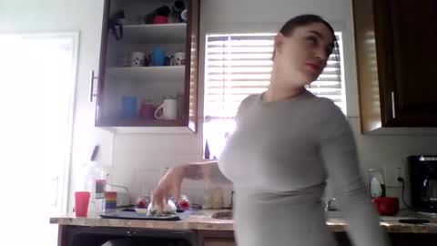 Snapshot of danielle2015 chatting on February 4, 6:38 pm Your Wet Dream NEW Tight online show from February 4, 6:38 pm