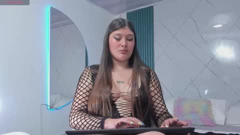 Snapshot of danielle_april chatting on October 3, 1:57 am Danielle online show from October 3, 1:57 am