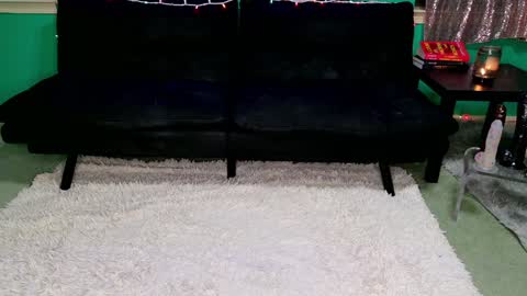 Snapshot of danielle_banks chatting on December 3, 12:02 am Danielle Banks online show from December 3, 12:02 am