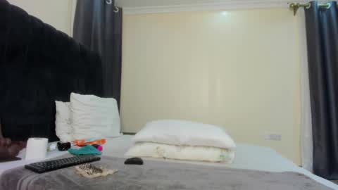 Snapshot of danielle_rock chatting on February 5, 3:55 am danielle_rock online show from February 5, 3:55 am