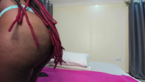 Snapshot of danielle_rock chatting on February 6, 3:16 am danielle_rock online show from February 6, 3:16 am