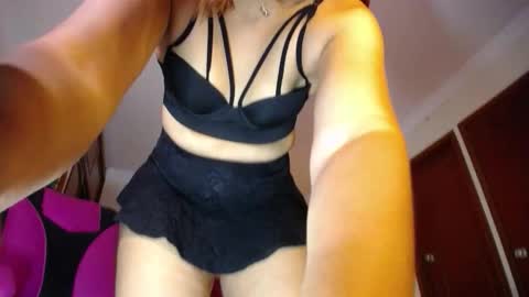 Angie online show from September 21, 5:14 pm