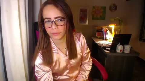 Snapshot of danielle_rose_ chatting on July 24, 2:15 pm Angie online show from July 24, 2:15 pm