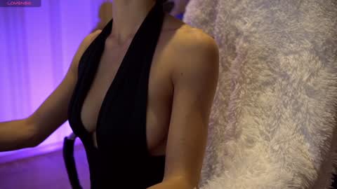 Danielle online show from December 28, 9:20 am