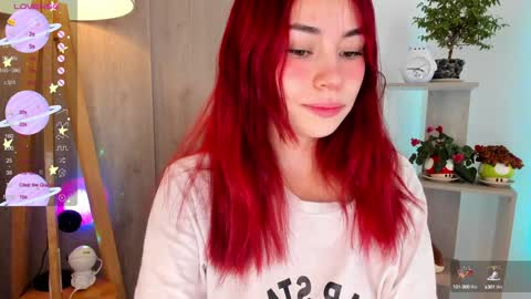 Snapshot of daniellerose_ chatting on December 18, 1:15 am Danielle Rose online show from December 18, 1:15 am