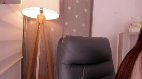 Danielle Rose online show from June 3, 11:54 pm
