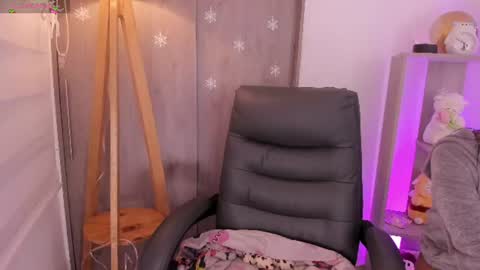 Danielle Rose online show from July 24, 11:14 pm