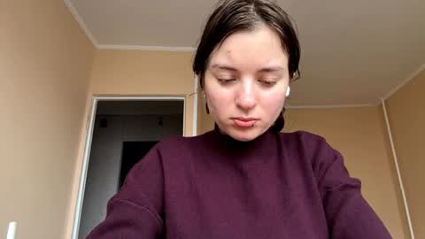 Mia online show from November 10, 7:29 am