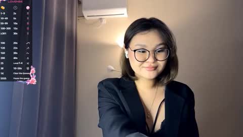 Luna  online show from December 1, 10:26 pm