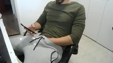 daniell sexy body online show from December 7, 10:12 am